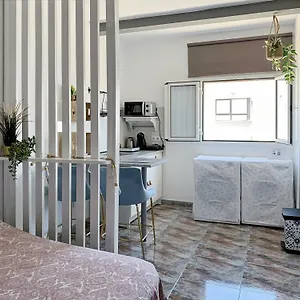  Vakantiehuis Privadas Cerca De La Playa Y Aeropuerto En Casa Compartida Con Otros Huespedes